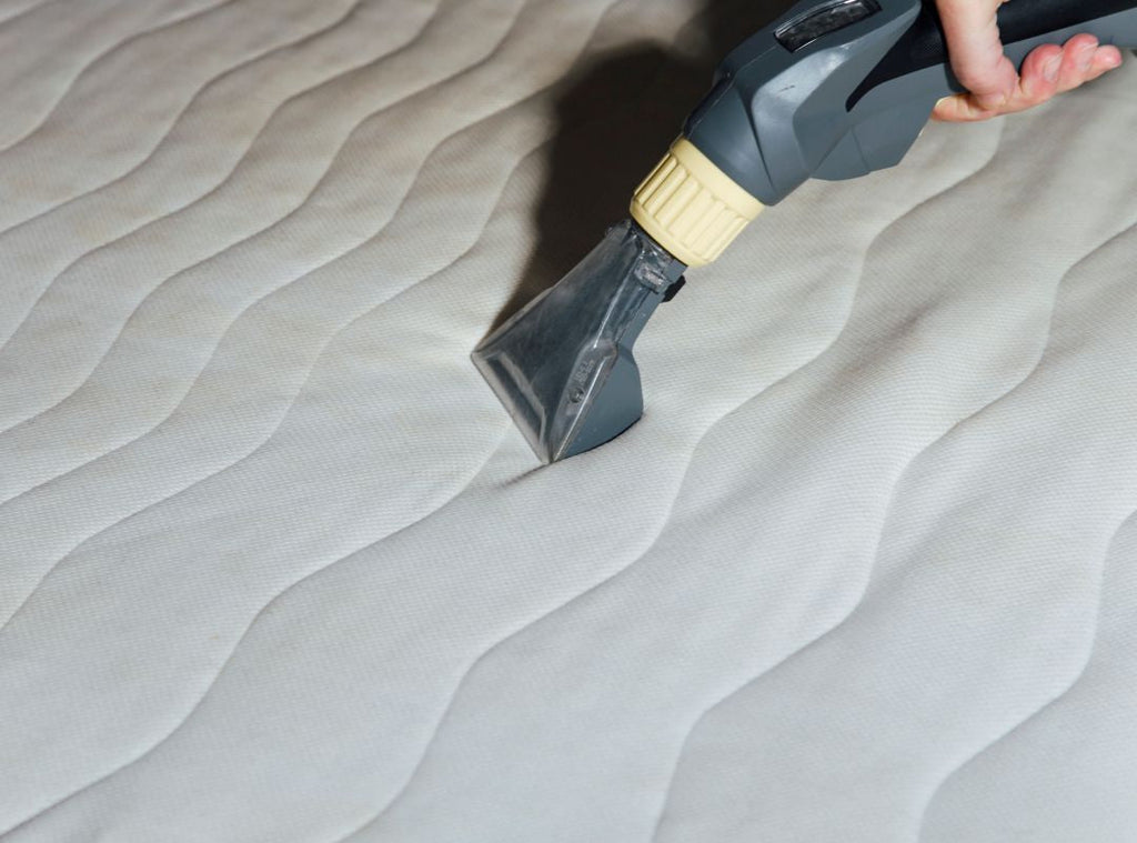 A Simple Guide to Clean your Mattress the Right Way